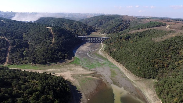 İSKİ'nin bugün açıklanan verilerine göre 26 Kasım Cumartesi günü itibarıyla ortalama baraj doluluk oranını %34.92'ye düştü.