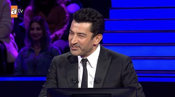 Soruları sormadan önce yarışmacıyla sohbet eden Kenan İmirzalıoğlu, Alper Duran Dinçer'e ''Ağzında bir şey mi var?" var diye sordu.