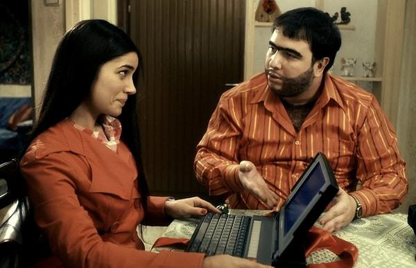 Zeynep Çamcı, serinin bir sonraki filmi olan Recep İvedik 3'te de Recep'in uzaktan akrabası Zeynep'i canlandırmıştı.
