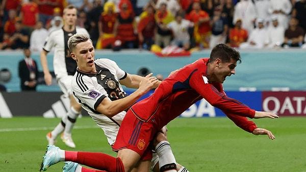 İspanya ise ikinci maçta Almanya ile karşı karşıya geldi. Maç, karşılıklı gollerle 1-1 sonuçlandı. İspanya'nın tek golü ise Morata'dan geldi.