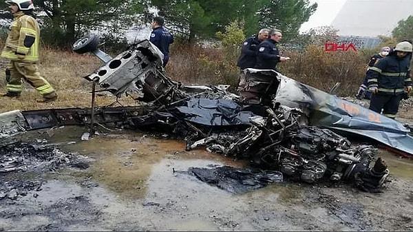 16. Borsa'nın Osmangazi ilçesinde bulunan Ovaakça Doğal Gaz Çevrim Santrali’nin bulunduğu bölgeye tek pervaneli uçak düştü. Olayda iki kişi hayatını kaybederken, ekiplerinde bölgedeki çalışması sürüyor.
