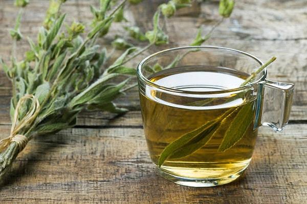 11. Ada çayı, güçlü bir antioksidandır. Antioksidanlar kansere karşı korunmaya yardımcı olur. Ada çayının içeriğinde bulunan C vitamini, bağışıklık sisteminin normal fonksiyonuna katkıda bulunur. Balgam söktürücü özelliği sayesinde öksürük tedavisinde destekleyici rol oynar.