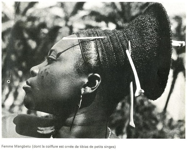 Orta Afrika'nın 'uzun kafalı insanları' olarak da bilinen Mangbetu halkı, kafalarının uzun olmasıyla diğer pek çok kabileden bambaşka bir yerde tutuluyor.