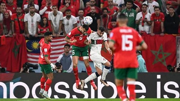 2022 Dünya Kupası çeyrek final heyecanında milyonları şaşırtan bir karşılaşma yaşandı bu akşam. Büyük organizasyonun sürpriz takımı Fas ile Portekiz karşı karşıya geldi.