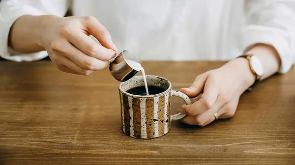 Kahve dünya çapında en çok tüketilen içeceklerden biri olduğu için, kahvenin insan sağlığı üzerindeki etkisine yönelik birçok araştırma yapıldı.