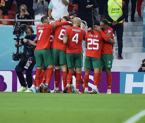 Fas, son düdükle birlikte Ronaldo'nun gözyaşlarına boğulduğu Portekiz maçında 1-0'lık galibiyetle yarı finale adını yazdırmıştı.