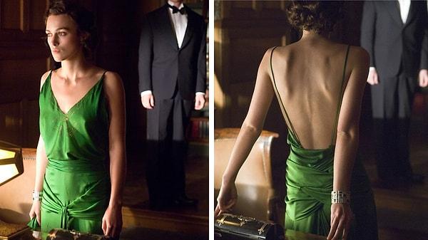 8. 'Atonement' filminde Keira Knightley'nin giydiği yeşil ipek elbise filmin en çarpıcı taraflarından biriydi.