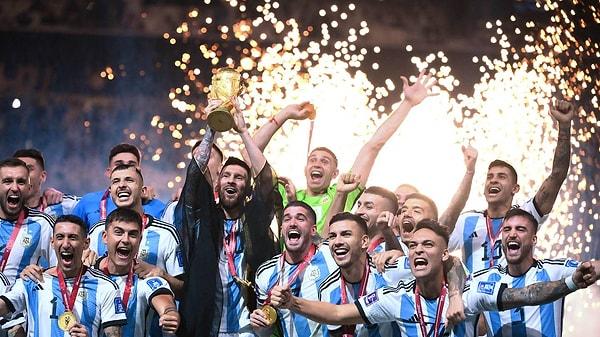 Uzatmaların ardından penaltılara giden maçı 4-2 kazanan Arjantin, 36 yılın ardından tarihinin üçüncü Dünya Kupası zaferini yaşadı.
