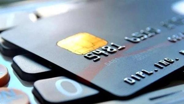 8. Belirli bir limite kadar kartlarınızla şifresiz temassız ödeme yapabilirsiniz. Her bankanın belirlediği limit farklı olabiliyor.