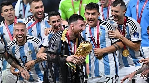 Nefes kesen karşılaşmanın ardından Arjantin'i 3. kez şampiyon yapan Messi, kupa koleksiyonundaki tek eksiği tamamlayarak tarihin en iyisi tartışmalarına da son noktayı koymuş oldu.