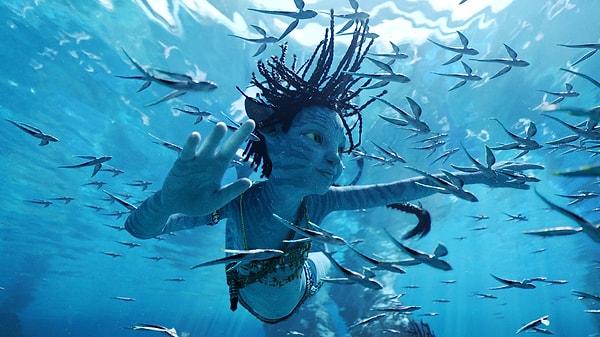 "Avatar: The Way of Water" ismiyle vizyona giren film, izleyenleri resmen büyülemişti.