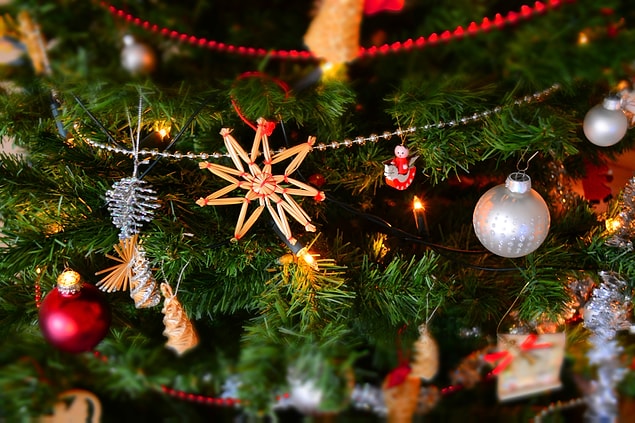 Les guirlandes lumineuses pour sapin de Noël ont été inventées en 1882 !