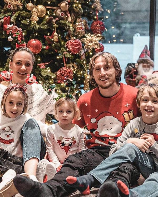 10. Luka Modrić ve tatlı ailesi 😍