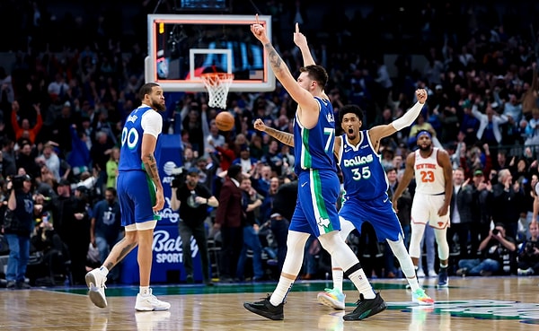 New York Knicks karşısında son 45 saniyeye 9 sayı geride giren Dallas Mavericks, Luka Doncic'in insanüstü performansıyla karşılaşmayı uzatmaya götürdü.