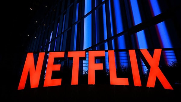 Netflix'in heyecanla beklenen ilk canlı yayın şovunun tarihi sonunda belli oldu. Chris Rock'un yer aldığı etkinliğin 4 Mart 2023'te izleyicilerle buluşacağı platformun Youtube kanalından duyuruldu.