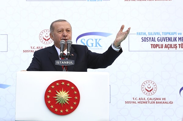 Cumhurbaşkanı Erdoğan'ın EYT ile ilgili açıklamasının ardından ise 2019 yılındaki sözleri yeniden gündem oldu.