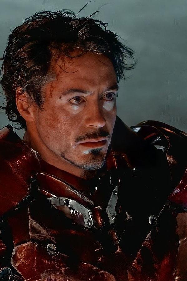 10. Söylentiye göre Marvel Studios, Armor Wars filminde cameo yapması için Robert Downey Jr ile görüşüyor.