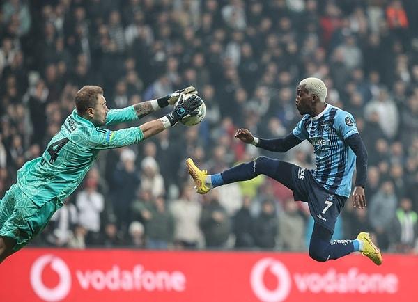 Karşılaşmanın ikinci yarısında tempo yüksek olsa da başka gol sesi çıkmadı ve Beşiktaş 2022 yılını 3 puanla kapatmayı başardı.