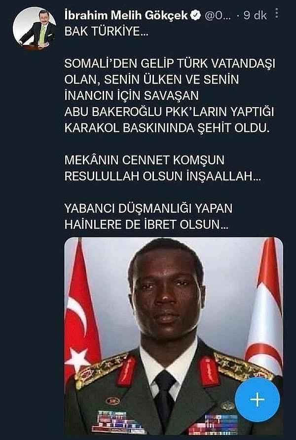 Melih Gökçek geçmişte de birtakım gaflarıyla çok konuşulmuştu. Beşiktaş'ın eski golcüsü Vincent Aboubakar'ın askeri kıyafetli montajını gerçek sanan Gökçek, Twitter hesabından yaptığı bu paylaşımla goygoycuların diline düşmüştü.