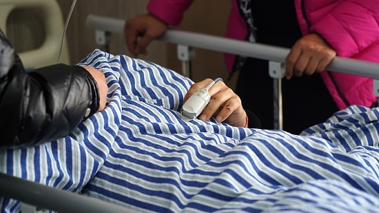 Kontrolden Çıkan Tır, Cenaze Alayına Çarptı: 17 Ölü, 22 Yaralı