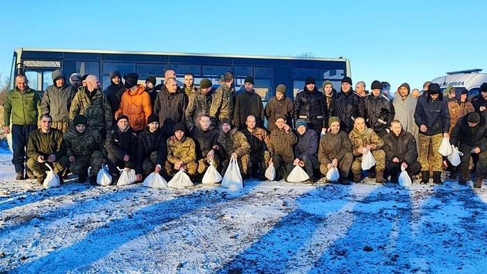 Rusya ile Ukrayna Arasında Esir Takası: 100 Asker Serbest Bırakıldı