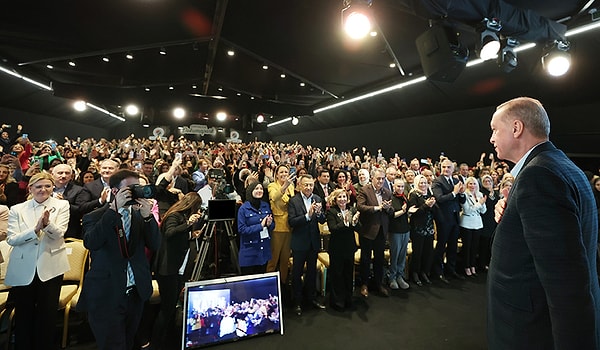 Cumhurbaşkanı Erdoğan, Antalya’da partisinin Kadın Kolları Teşkilatı tarafından düzenlenen programında açıklamalarda bulundu.