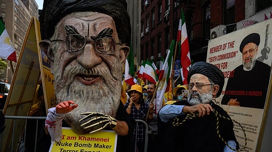 İran'da Üç Protestocu Daha 'Allah'a Yeryüzünde Savaş Açtıkları' İddiasıyla İdam Cezasına Çarptırıldı