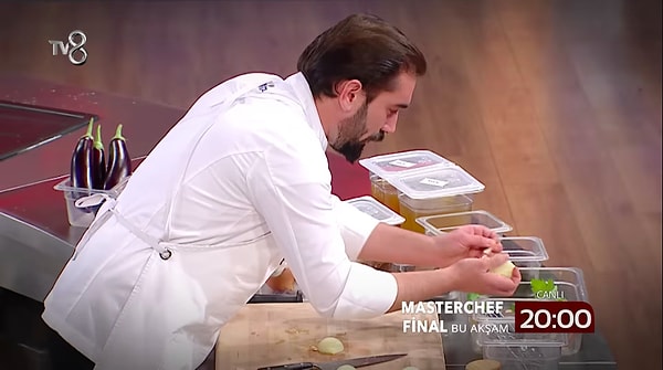 Üç etaptan oluşacak MasterChef final bölümünde Türk mutfağı, dünya mutfağı ve tatlı yapacak olan Metin ve Kıvanç'ın hata payı sıfır.