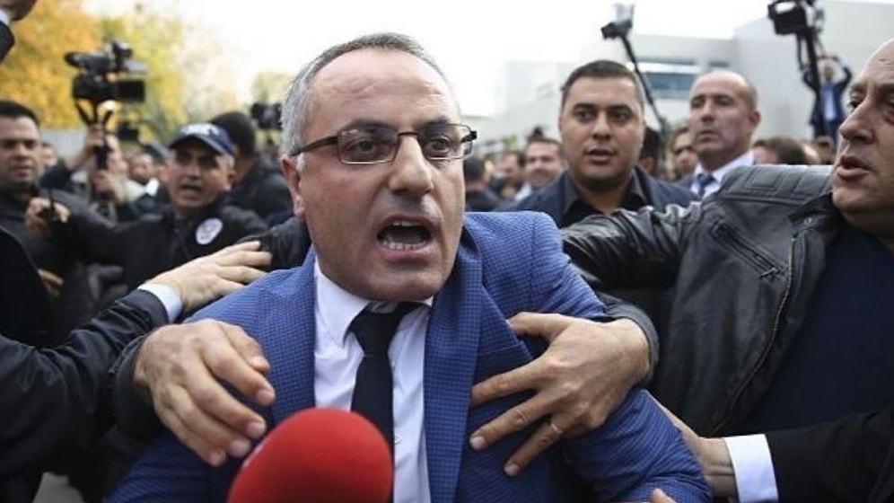 Akit'in İşten Çıkardığı Mehmet Özmen İfşalara Başladı: 'Kirli Yüzlerini Tüm Türkiye Bilmeli'