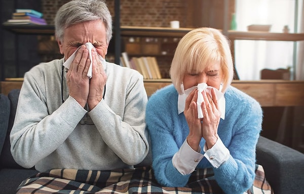 РСВИ подвержены и взрослые, но в основном это касается пожилых людей с хроническими заболеваниями легких