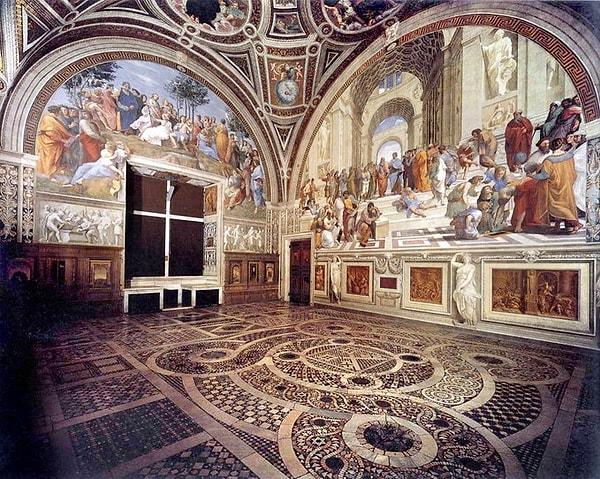 Aynı şekilde Raphael de... Bu eser, Vatikan'daki Apostolik Sarayı'ndaki bir dizi odayı boyamakla görevlendirildiğinde ortaya çıktı.