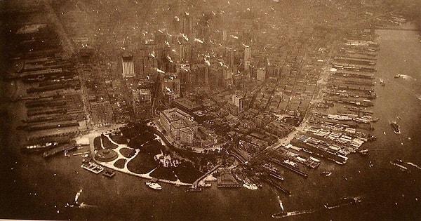 4. New York'un bilinen ilk havadan çekilen fotoğrafı. Fotoğrafçı James A. Hart 1906 yılında sıcak hava balonundan çekti.
