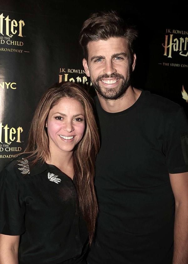 11 yıllık birlikteliğin ardından Piqué tarafından aldatılan Shakira, eşinden boşanmış; ikili arasında soğuk bir savaş başlamıştı.