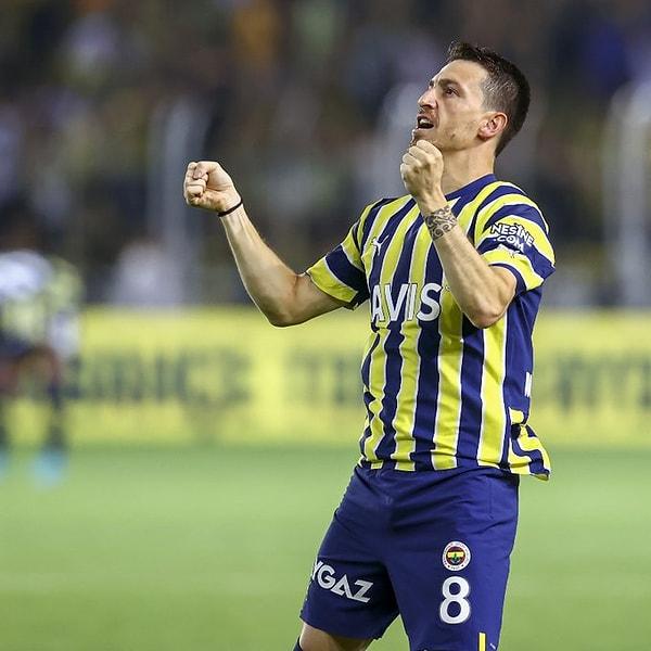 14. Hatayspor Teknik Direktörü Volkan Demirel, Fenerbahçe'den Mert Hakan Yandaş'ın yanı sıra Lincoln Henrique'yi de istedi. (Fanatik)