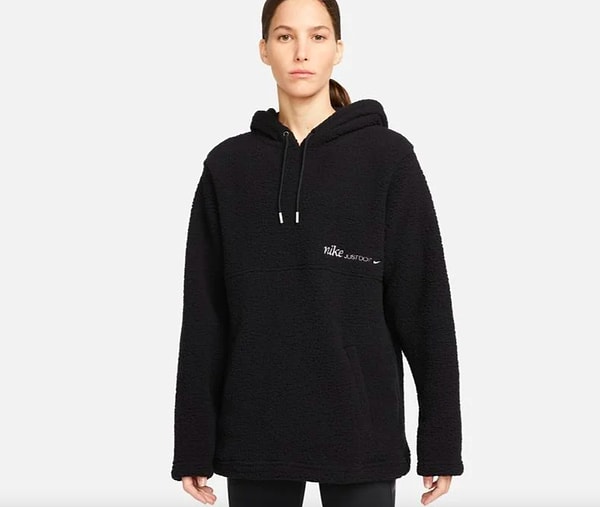 7. Nike Therma-Fit Cozy Fleece ''Just Do It'' Training Hoodie Kadın Sweatshirt