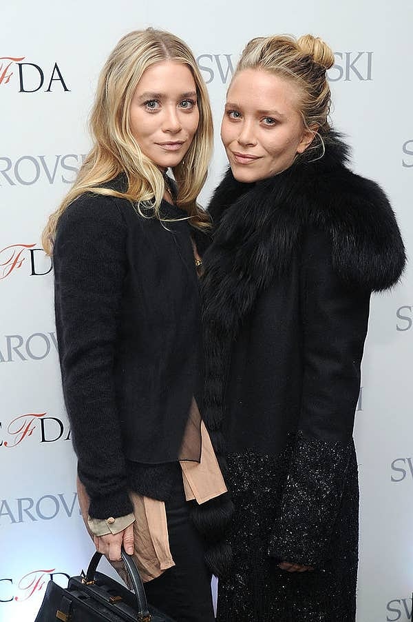 17. Мэри-Кейт и Эшли все еще появлялись на публике вместе.