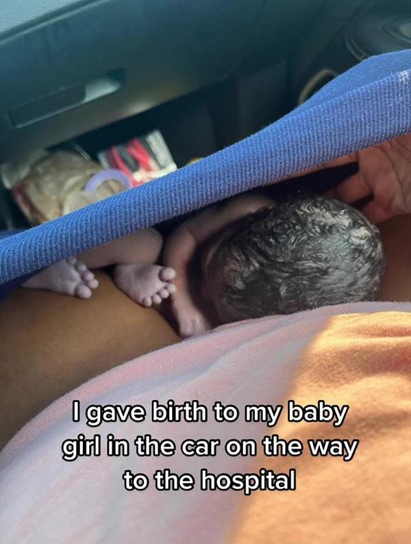 Pantolonunun içerisinde görene kadar doğum yaptığını anlamayan kadın yaşadığı anları TikTok'ta paylaşarak viral oldu.