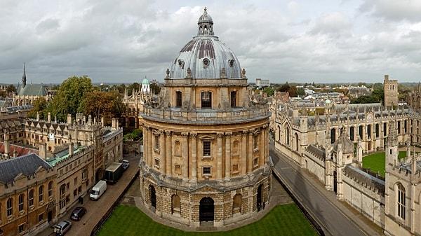 1. Oxford Üniversitesi