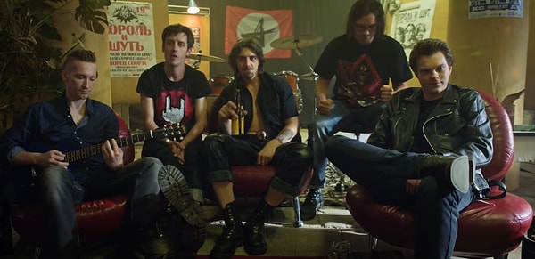 Как описывает Кинопоиск, это будет «честная драма о дружбе, творчестве и свободе»