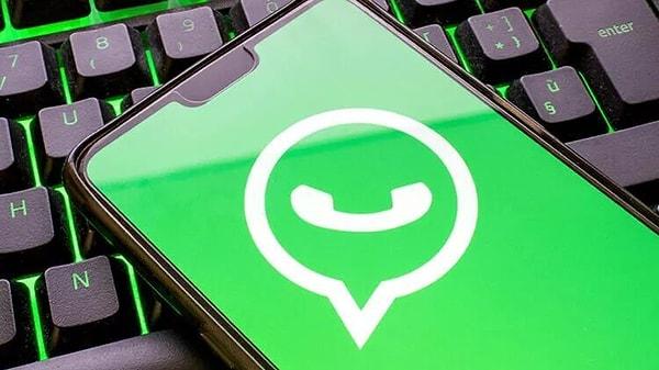 Türkiye genelinde internetin yavaşlamasının ardından Twitter, TikTok gibi sosyal medyalara erişim sağlanamıyor. Bazı kullanıcılar ise Whatssap'ta mesajlarının iletilmediğini belirtti.