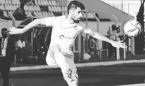 3. Kahramanmaraş İstiklalspor’un futbolcusu Taner Kahriman’ın vefat haberi geldi.