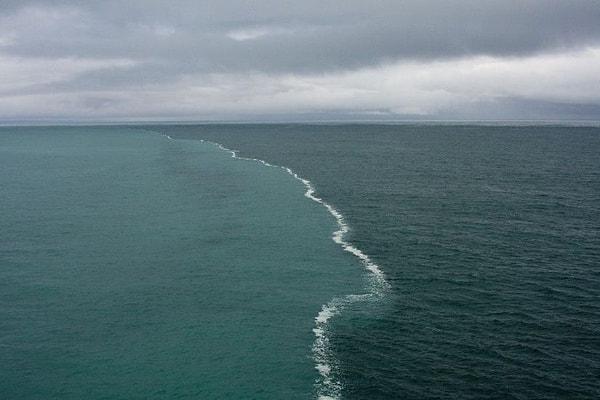 16. Atlas ile Pasifik Okyanuslarını birleştiren Güney Amerika'nın en ucundaki boğaz hangisidir?