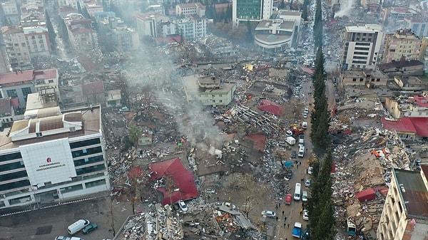 6 Şubat'ta yaşanan depremlerden sonra dünyanın dört bir yanından insanlar Türkiye için seferber oldu.