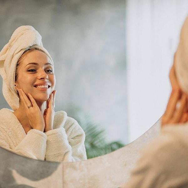 Let's talk about the details of the skin care routine, which is the important point of the Clean Girl Trend.