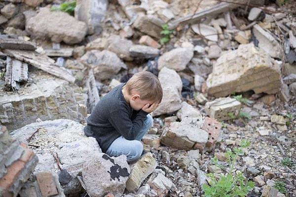 Kahramanmaraş'ın Pazarcık ve Elbistan ilçelerinde meydana gelen 7.7 ve 7.6 büyüklüğündeki depremlerin üzerinden 16 gün geçti. 42 bini aşkın kişinin yaşamını yitirdiği felaketlerin henüz yaralarını sarmaya başlamışken bir felaket haberi de Hatay'dan geldi.
