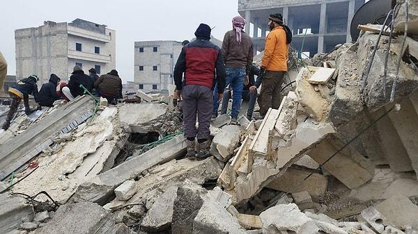 6 Şubat'ta Kahramanmaraş merkezli meydana gelen 7.7 ve 7.6 büyüklüğündeki iki depremde Suriye'de de en az 5 bin kişi hayatını kaybetmişti.