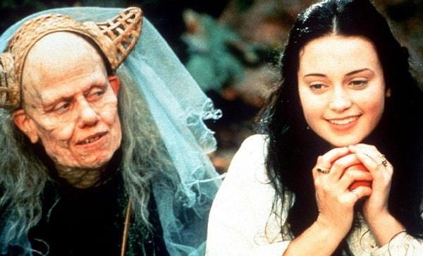 10. Snow White: A Tale of Terror (1997)