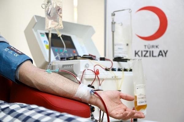 Devlet hastanelerinin, Kızılay’dan kan almak için yaptığı ihaleler de ortaya çıktı.