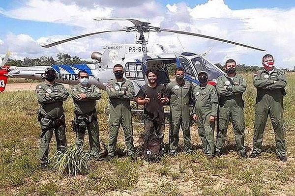 Acosta'nın başına gelen bir ilk değildi elbette. Brezilya'da pilot Antonio Sena, 2021'de zorunlu iniş yaptıktan sonra Amazon'da 38 gün boyunca hayatta kalmayı başardı.