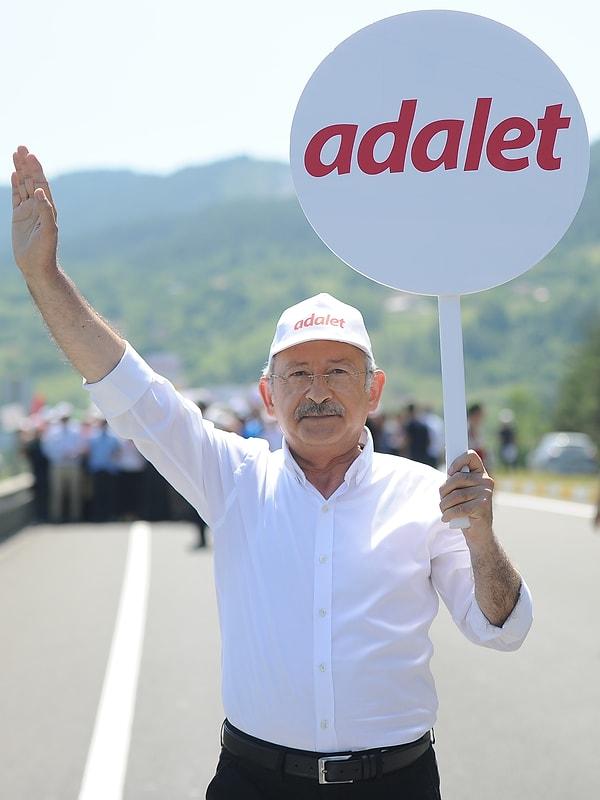OHAL koşullarında gidilen 2017 Türkiye anayasa değişikliği referandumunda ise seçmenin yüzde 51'i yeni sisteme ‘Evet’ demişti.